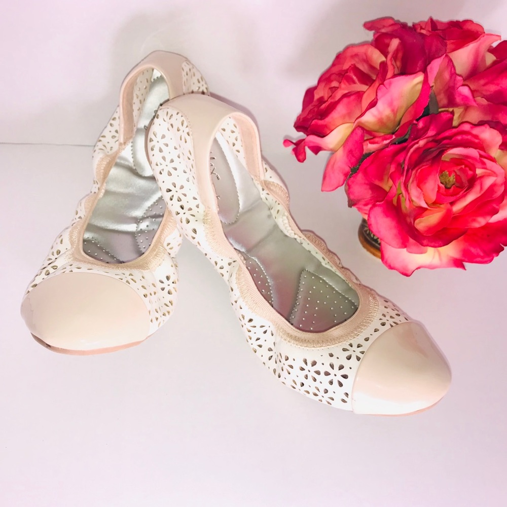 DEXFLEX COMFORT Perforated Nude Flats